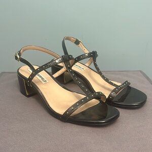 Karl Lagerfeld, Paris women’s block heels, strappy patent leather size 6M